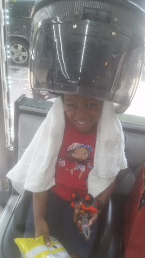 Beauty Salon «Carmen & Blanca Beauty Salon», reviews and photos, 289 E 167th St, Bronx, NY 10456, USA