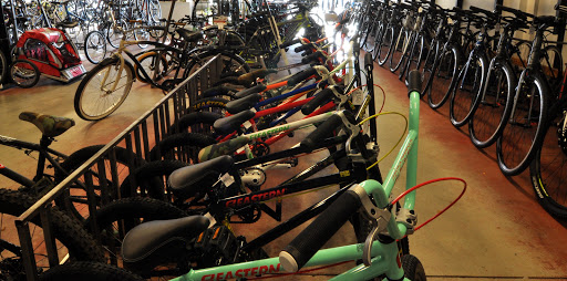 Bicycle Store «Gresham Bicycle Center», reviews and photos, 567 NE 8th St, Gresham, OR 97030, USA