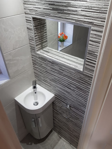 Newlook Tiles and Bathrooms