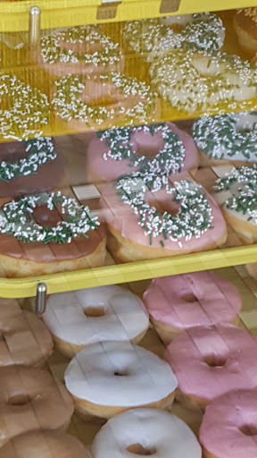 Donut Shop «Queen Donut Shop», reviews and photos, 1806 W 18th St, Houston, TX 77008, USA