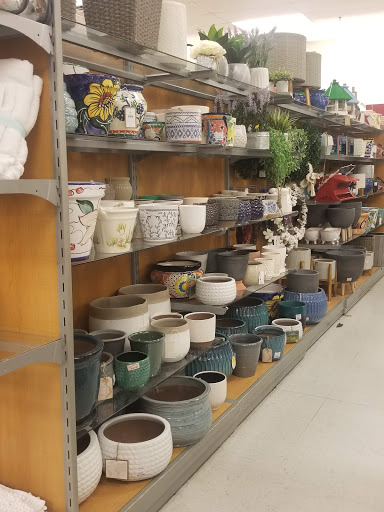 Department Store «T.J. Maxx», reviews and photos, 444 State Rd, North Dartmouth, MA 02747, USA