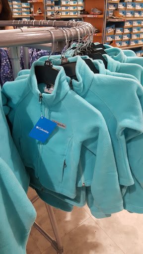 Sportswear Store «Columbia Sportswear Outlet Store», reviews and photos, 447 Great Mall Dr, Milpitas, CA 95035, USA