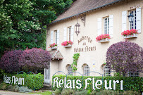 Extérieur du Restaurant Logis Hôtel le Relais Fleuri à Avallon - n°2