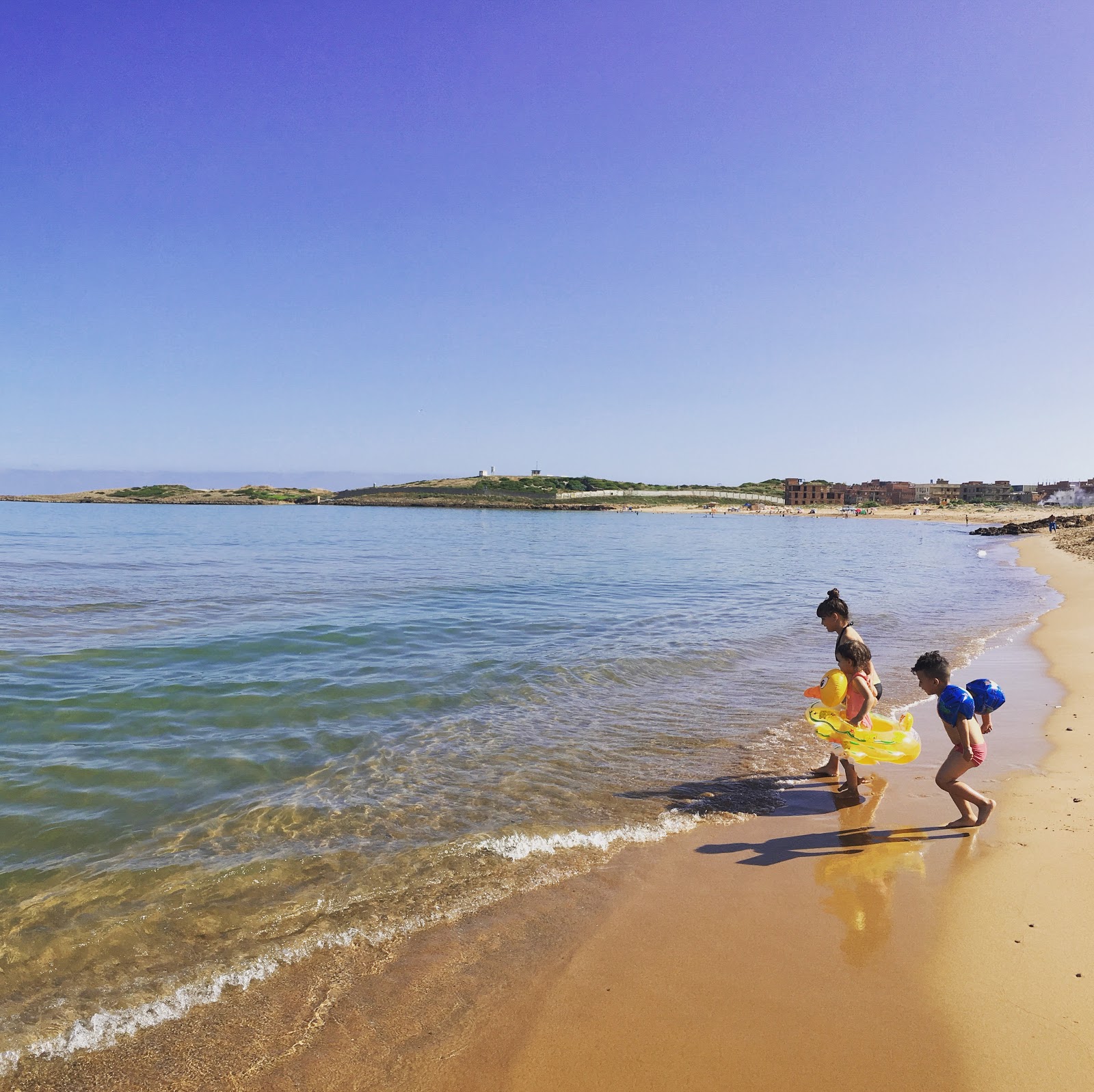 Φωτογραφία του Plage Zaway Rabta παροχές περιοχής