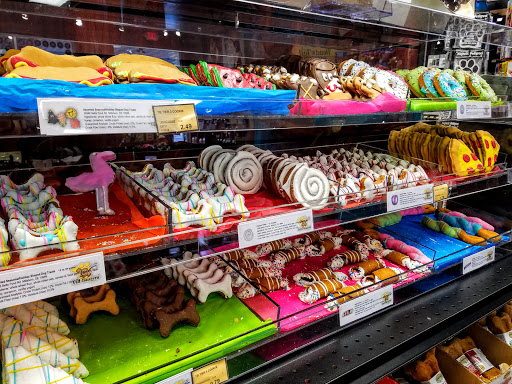 Pet Store «Pet Valu», reviews and photos, 644 E Main St, Waynesboro, PA 17268, USA