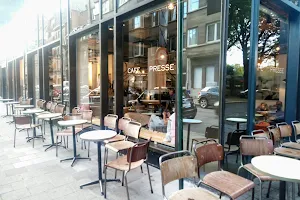 Cafe de la Presse image