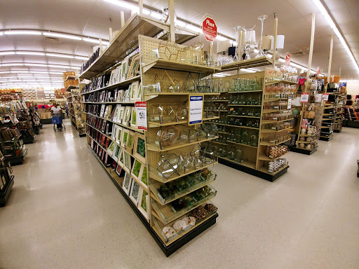 Shelving store Augusta