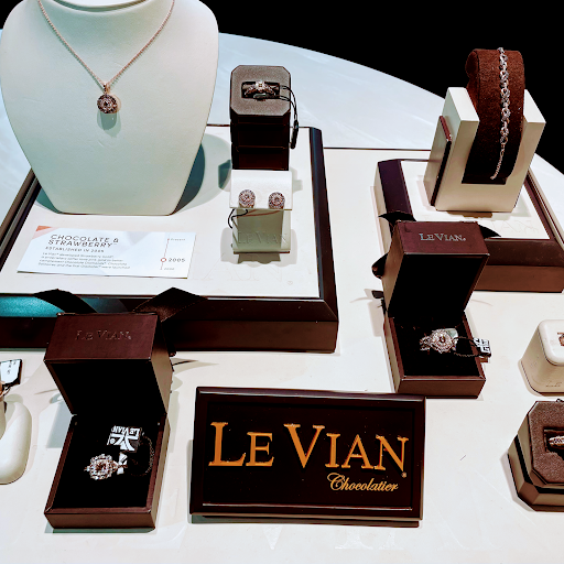 Jewelry Store «Jared The Galleria of Jewelry», reviews and photos, 3017 El Camino Real, Tustin, CA 92782, USA