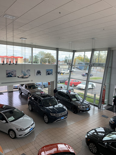 Volkswagen Dealer «Mike Haggerty VW», reviews and photos, 8920 S Cicero Ave, Oak Lawn, IL 60453, USA