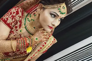 Rimjim Beauty parlour professional makeup artist ramnagar uttarakhand image