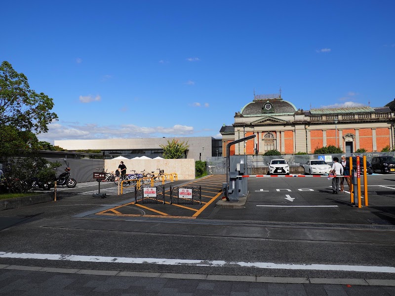 三井のリパーク 京都国立博物館前駐車場