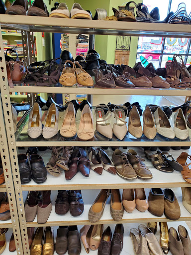 Thrift Store «Community Thrift Store», reviews and photos, 9140 E 31st St, Tulsa, OK 74145, USA