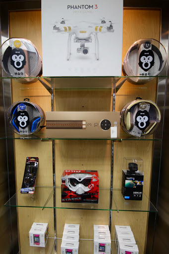 Electronics Store «I-Town Store», reviews and photos, 217 SE 1st St, Miami, FL 33131, USA