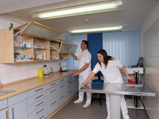 Veterinarian Hagen Joachim Wortmann unter Hagen, Nordrhein-Westfalen