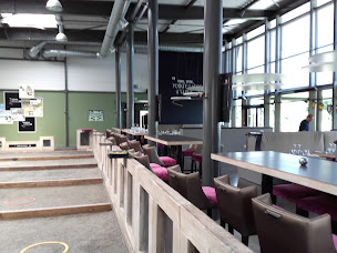 Photo n°77 de Carré Pétanque OBUT à Saint-Bonnet-le-Château ()