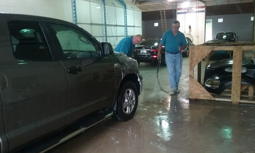 Auto Body Shop «Freer Auto Body», reviews and photos, 4512 N Alby St, Godfrey, IL 62035, USA