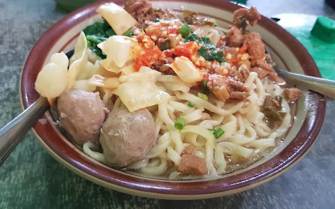 Mie Tunggal Rasa Sumberkolak image