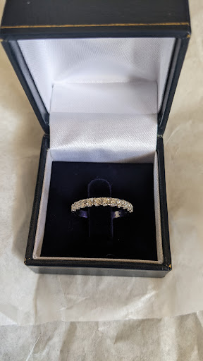 Jewelry Store «Kardesh Jewelers», reviews and photos, 2370 Merrick Rd, Bellmore, NY 11710, USA