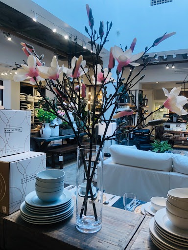 Furniture Store «Pottery Barn», reviews and photos, 4011 Westheimer Rd, Houston, TX 77027, USA