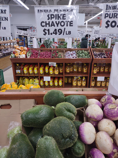 Shopping Mall «Orange Promenade Shopping Ctr», reviews and photos, 80 Boston Post Rd, Orange, CT 06477, USA