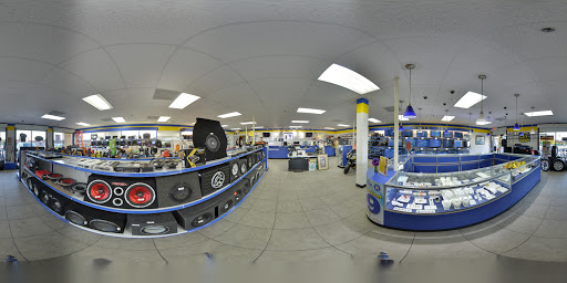 Pawn Shop «La Familia Pawn and Jewelry», reviews and photos, 3615 W Vine St, Kissimmee, FL 34741, USA