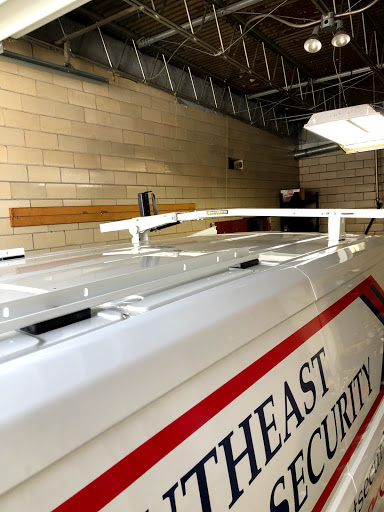 Truck Accessories Store «Car Gear», reviews and photos, 110 N Main St, Akron, OH 44308, USA