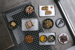 Photo n°9 de Sarra Deli à Paris ()