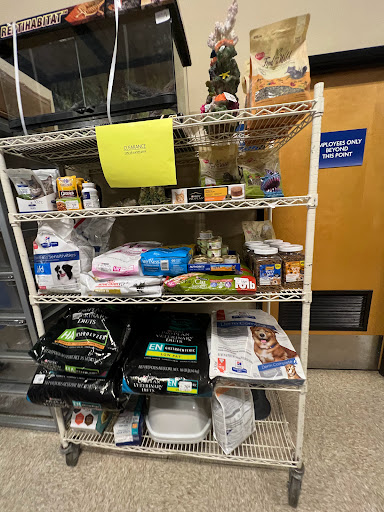 Pet Supply Store «PetSmart», reviews and photos, 1801 Howell Mill Rd NW, Atlanta, GA 30318, USA