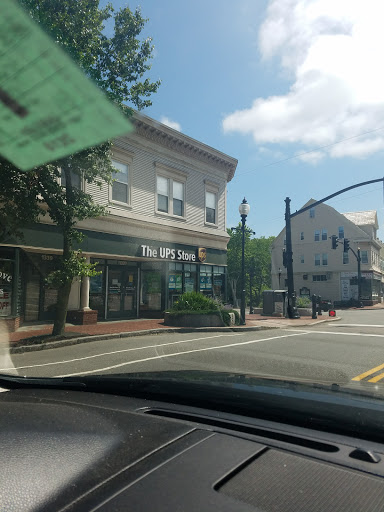 Shipping and Mailing Service «The UPS Store», reviews and photos, 1337 Massachusetts Ave, Arlington, MA 02476, USA