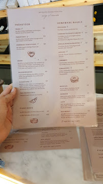 Restaurant servant le petit-déjeuner Ewig Freunde à Berlin (la carte)