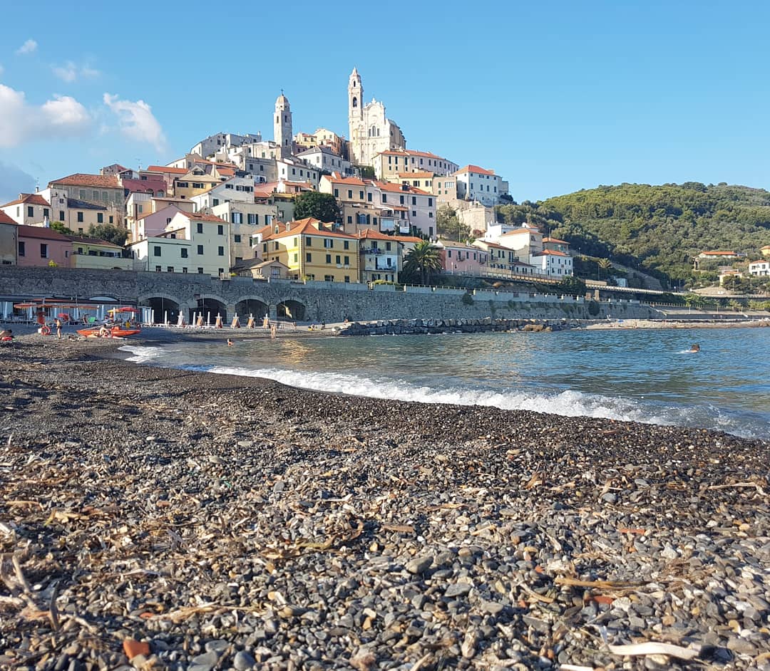 Foto von Spiaggia Cervo mit lange bucht