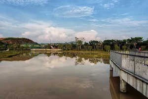 Iringan Bayu Wetland Park image
