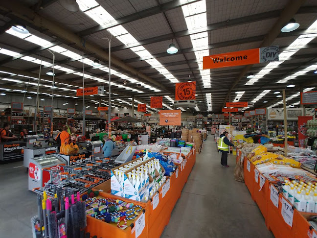 Reviews of Mitre 10 Papamoa in Papamoa - Hardware store