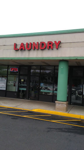 Shopping Mall «Golden Acres Shopping Center», reviews and photos, Oak Tree, South Plainfield, NJ 07080, USA