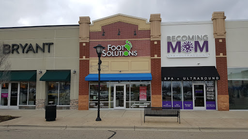 Orthopedic Shoe Store «Foot Solutions Cincinnati North», reviews and photos, 5475 Deerfield Blvd, Mason, OH 45040, USA