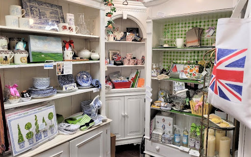 Gift Basket Store «Goldenberry Gifts & Gourmet», reviews and photos, 149 Cherry St, New Canaan, CT 06840, USA