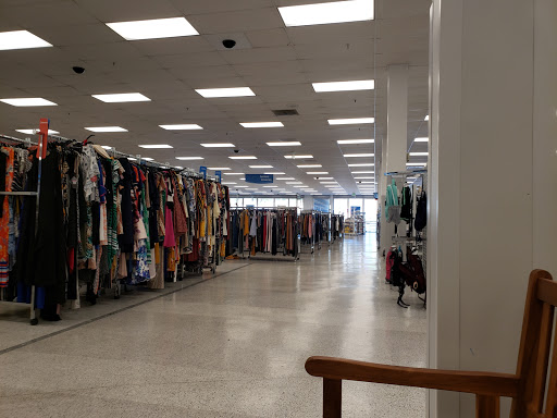 Clothing Store «Ross Dress for Less», reviews and photos, 940 N Western Ave, San Pedro, CA 90732, USA