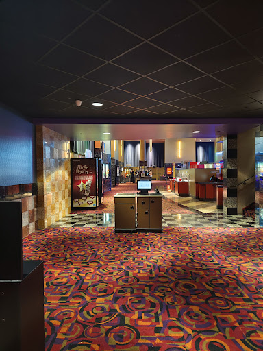 Shopping Mall «Westfield Oakridge», reviews and photos, 925 Blossom Hill Road, San Jose, CA 95123, USA