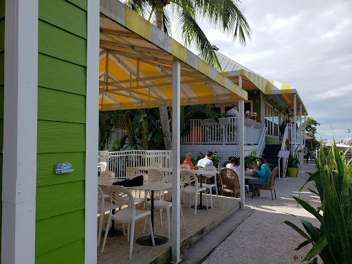 Three60 Market, 2891 Bayview Dr, Naples, FL 34112, USA, 