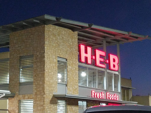 Grocery Store «H-E-B Grocery», reviews and photos, 97 Oyster Creek Dr, Lake Jackson, TX 77566‑4622, USA
