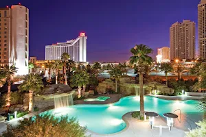 Turnberry Towers Las Vegas image