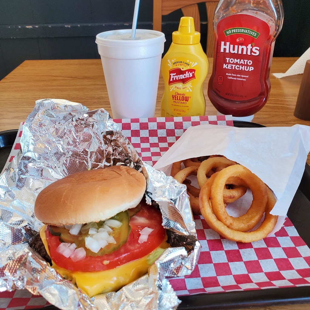 Smittys Burger Barn 62801
