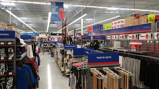 Sporting Goods Store «Academy Sports + Outdoors», reviews and photos, 14260 Manchester Rd, Manchester, MO 63011, USA