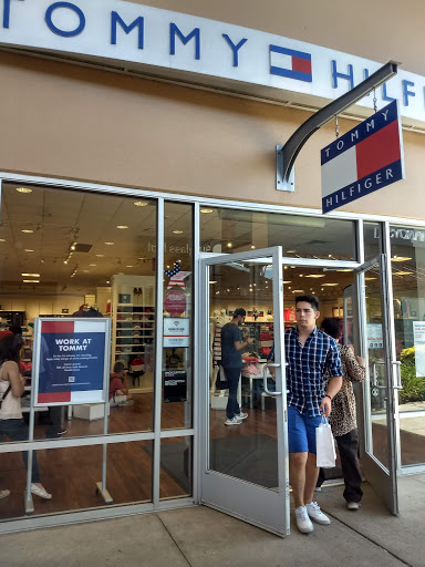 Shopping Mall «Rio Grande Valley Premium Outlets», reviews and photos, 5001 E Expy 83, Mercedes, TX 78570, USA