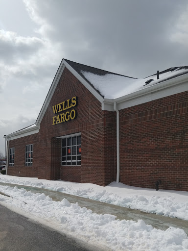 Wells Fargo Bank, 145 Fulton Ave, Hempstead, NY 11550, Bank