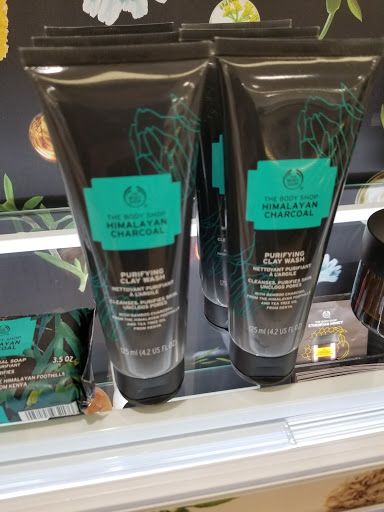 Hair Salon «Ulta Beauty», reviews and photos, 200 Baychester Ave #122a, Bronx, NY 10475, USA