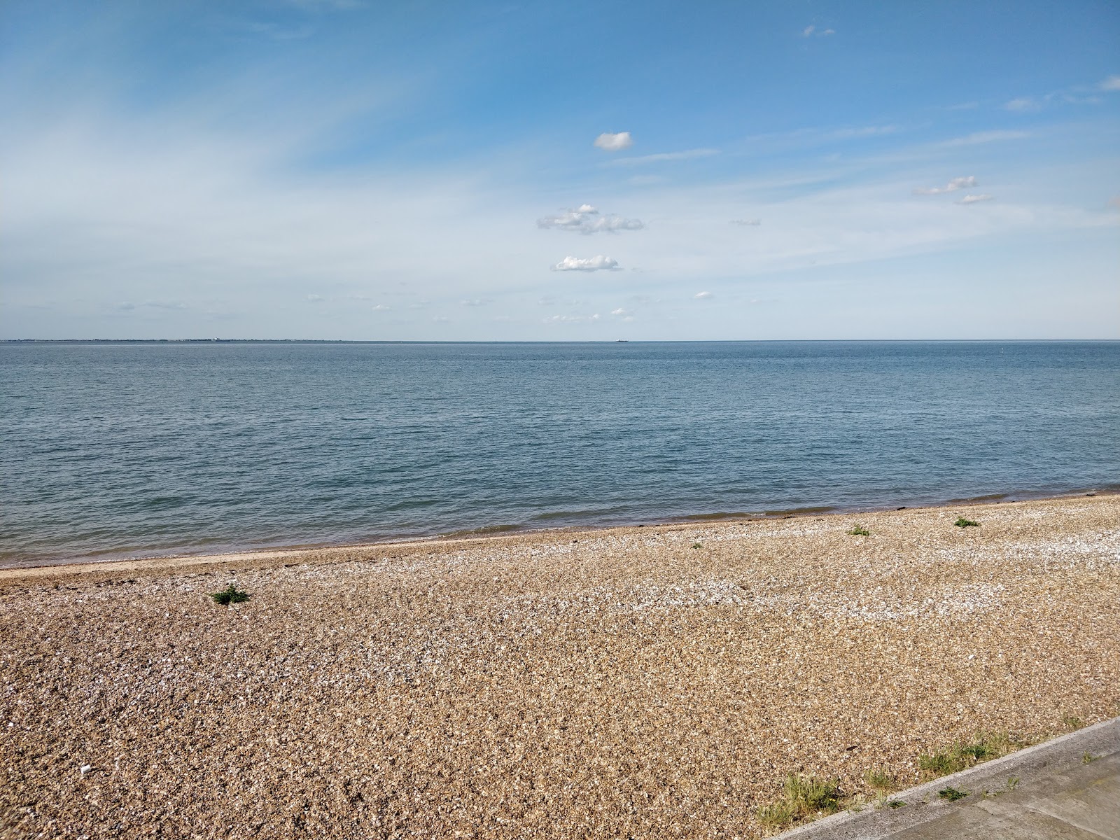 Photo of Sheerness Beach with very clean level of cleanliness