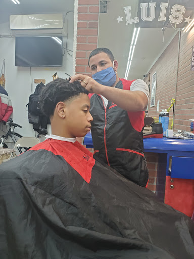 Barber Shop «Dominican Barber Shop», reviews and photos, 2120 Caton Ave, Brooklyn, NY 11226, USA