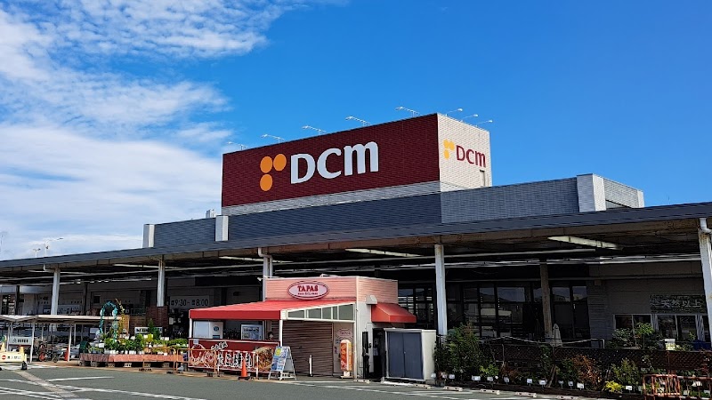 DCM 豊川東店