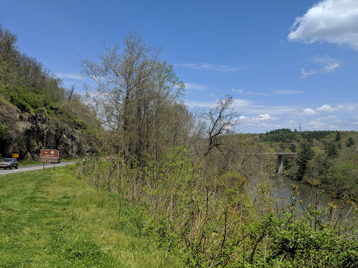 Tourist Attraction «French Broad Overlook», reviews and photos, 3938 Blue Ridge Pkwy, Arden, NC 28704, USA